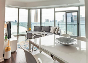 High Rise Condo with Stunning Lake and CN tower view
